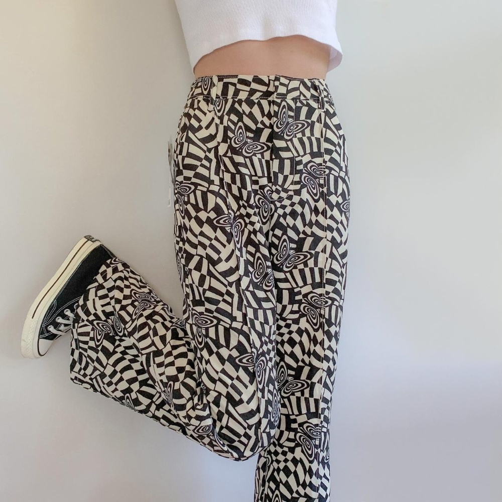 Urban Outfitters — BNWT Abstract Isabella Print Flare Pant ✨